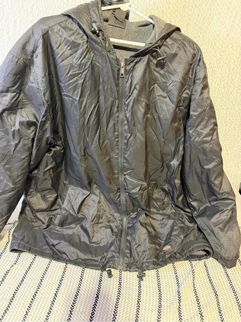 Men’s  Black Hooded Lightweight Windbreaker Jacket
